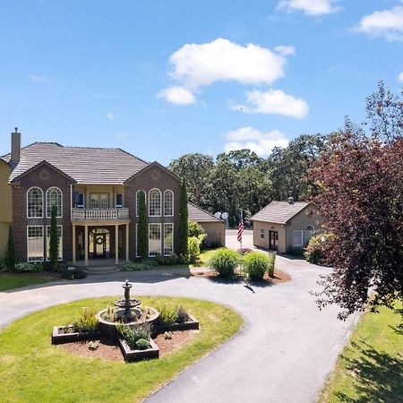 Oak Rise Villa Dallas Exterior photo